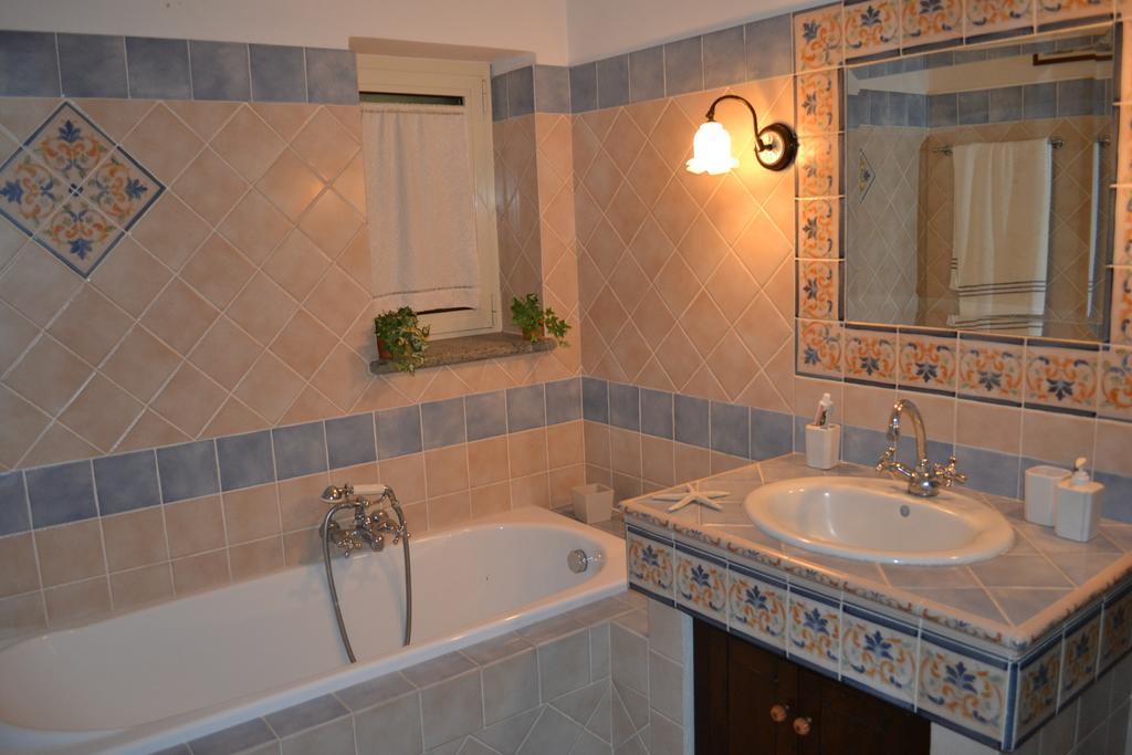 Apartamento Il Poggio Degli Ulivi Trevignano Romano Habitación foto